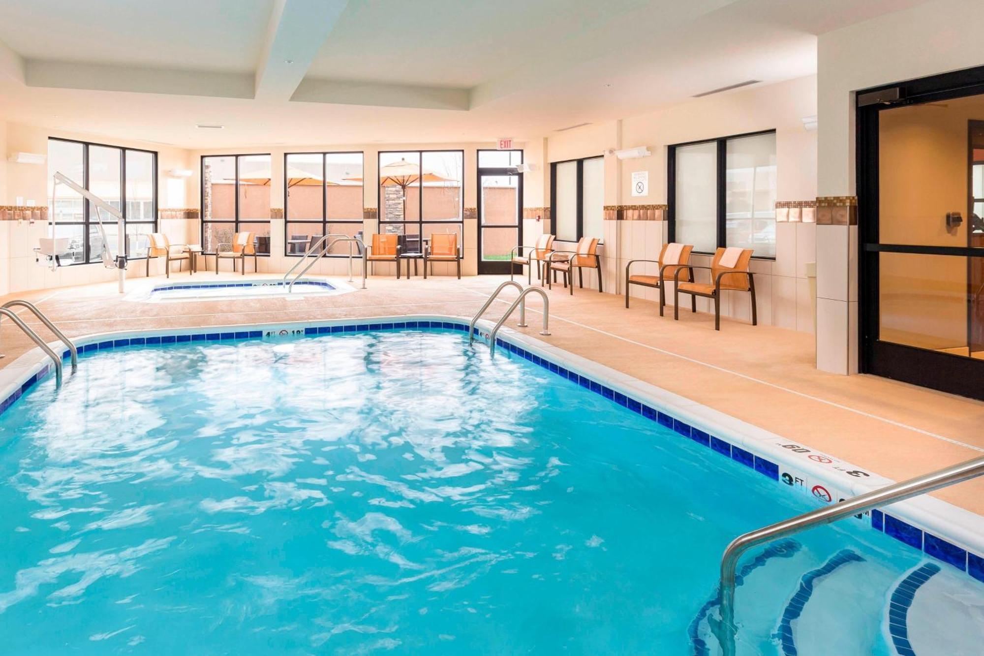 Courtyard By Marriott Bismarck North Ξενοδοχείο Εξωτερικό φωτογραφία