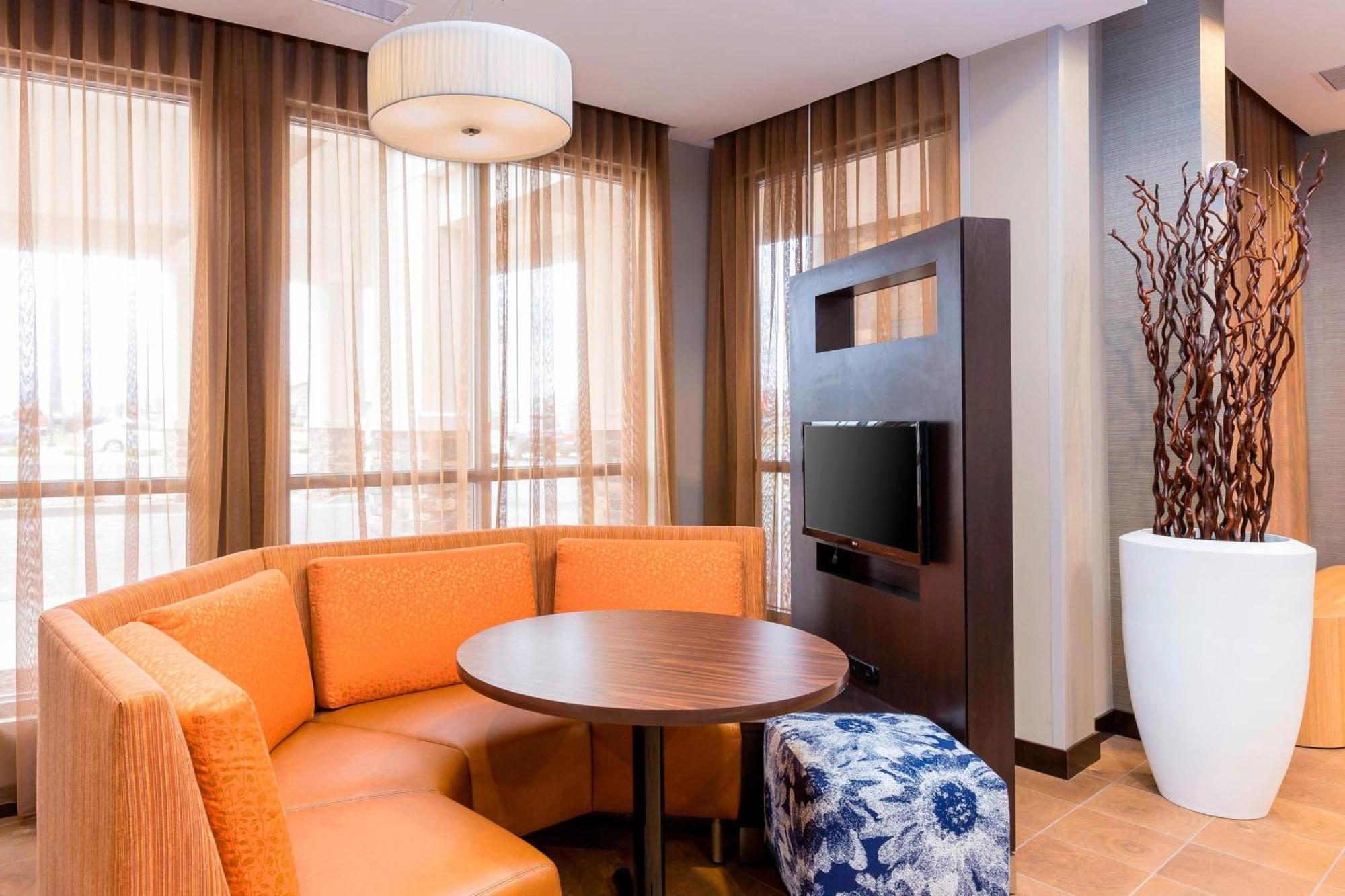 Courtyard By Marriott Bismarck North Ξενοδοχείο Εξωτερικό φωτογραφία